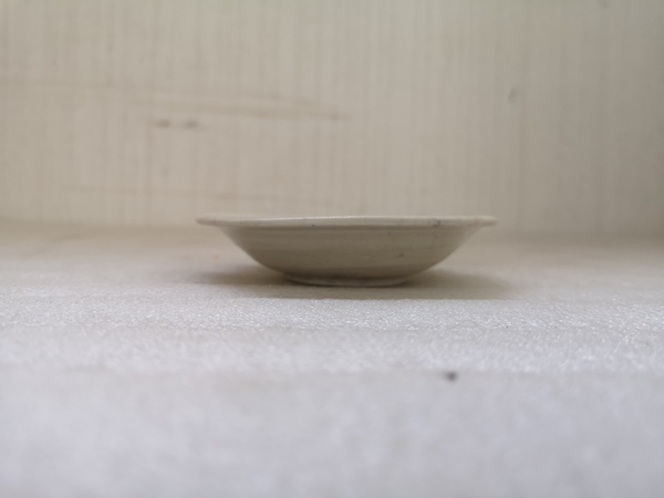古玩陶瓷磁州窯白釉盤拍賣,當前價格550元