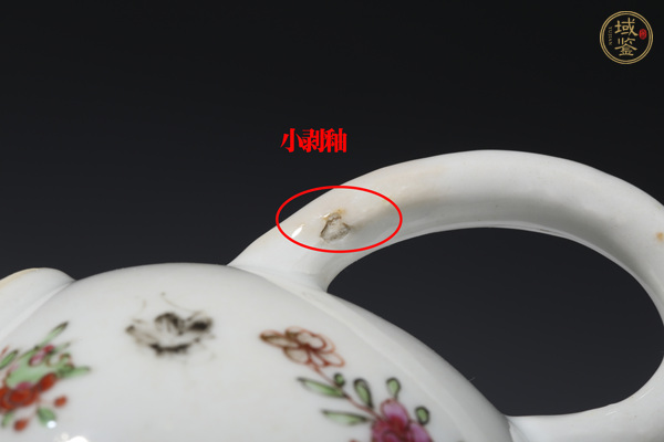 古玩陶瓷清乾隆·粉彩花卉紋茶壺真品鑒賞圖