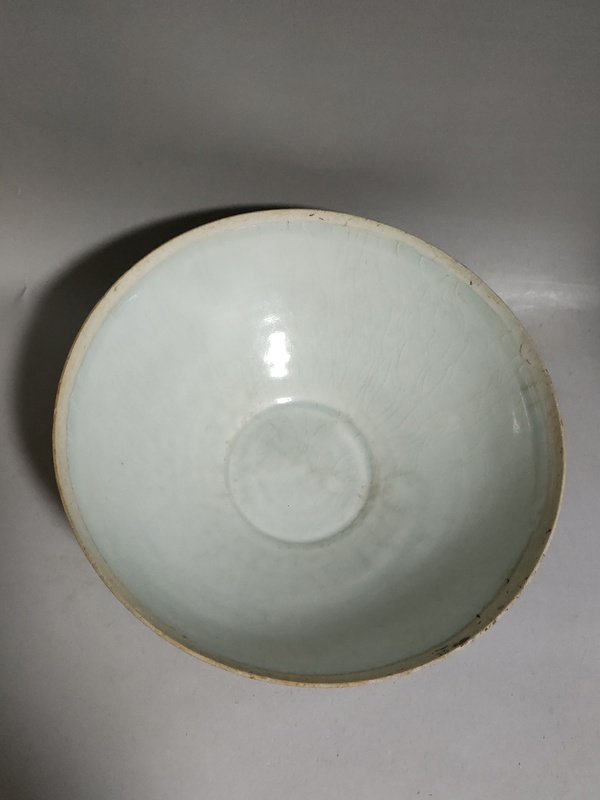 古玩陶瓷宋代湖田窯刻仰蓮紋碗拍賣，當(dāng)前價(jià)格15800元