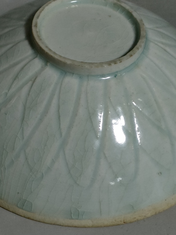古玩陶瓷宋代湖田窯刻仰蓮紋碗拍賣，當(dāng)前價(jià)格15800元
