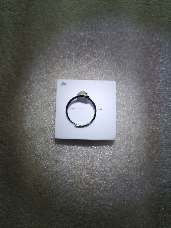 古玩玉器翡翠戒指拍賣,當前價格150元