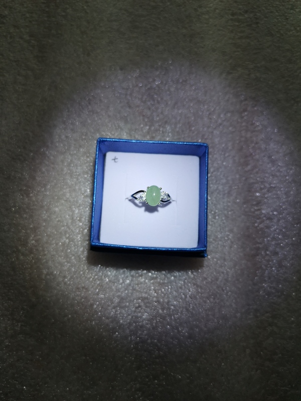 古玩玉器翡翠戒指拍賣,當前價格128元