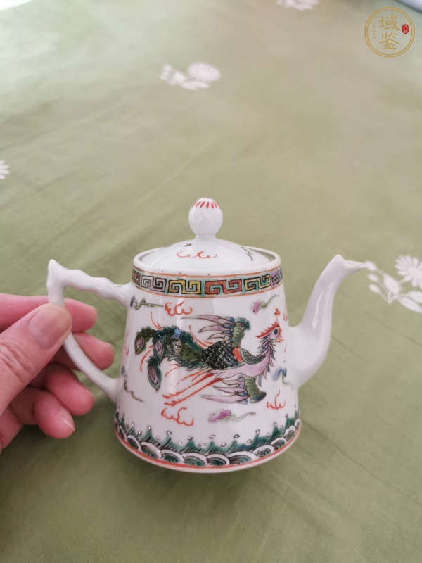 古玩陶瓷粉彩龍鳳紋茶壺真品鑒賞圖