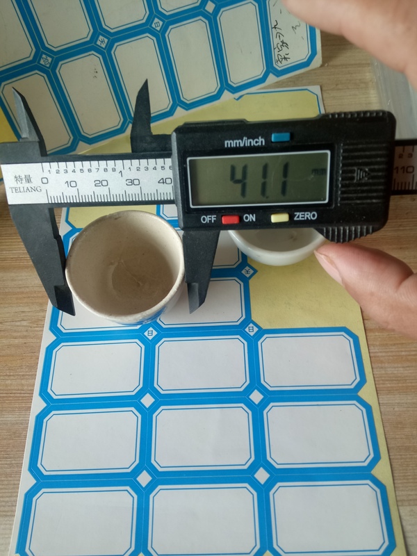 古玩陶瓷【民國】磁州窯花卉紋杯拍賣,當前價格128元