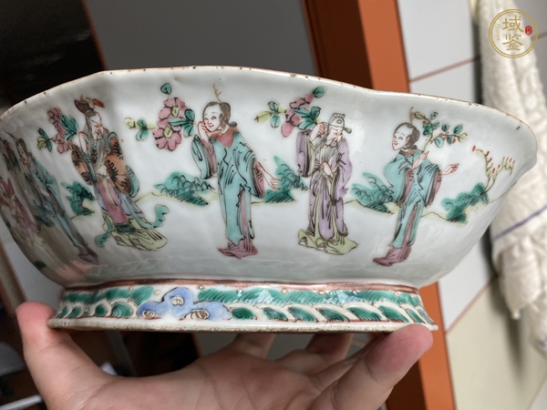 古玩陶瓷粉彩海棠盆真品鑒賞圖