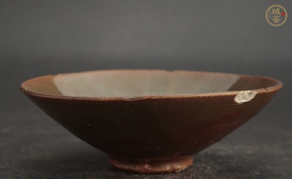 古玩瓷器金代酱釉葵口碗真品鉴赏图