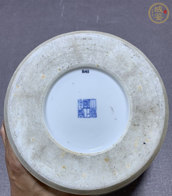 古玩陶瓷粉彩麻姑獻(xiàn)壽獅耳尊真品鑒賞圖