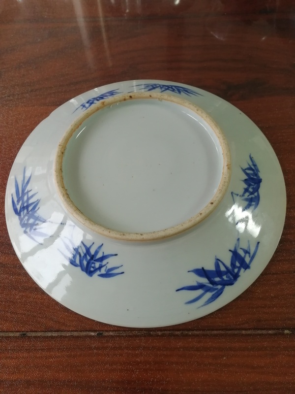 古玩陶瓷蓮花紋青花賞盤拍賣,當(dāng)前價(jià)格16000元