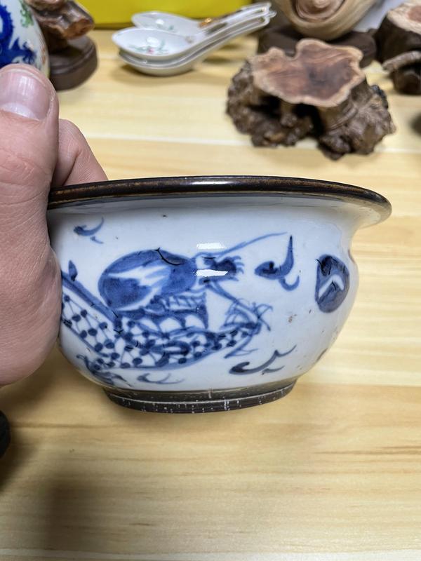 古玩轉(zhuǎn)賣清道光 精品青花龍紋香爐（蘇州文物商店庫(kù)出）拍賣，當(dāng)前價(jià)格100元