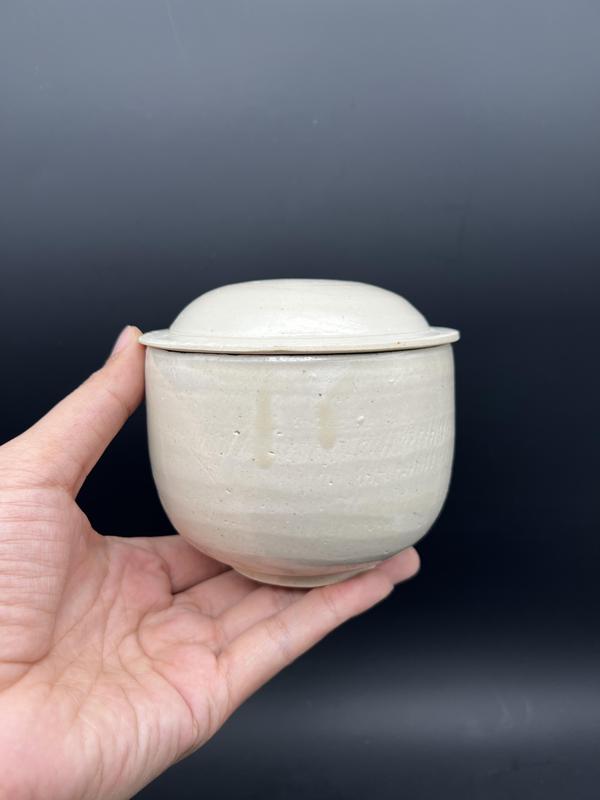 古玩陶瓷定窯白釉蓋缸(已實(shí)物鑒定)拍賣,當(dāng)前價(jià)格3000元