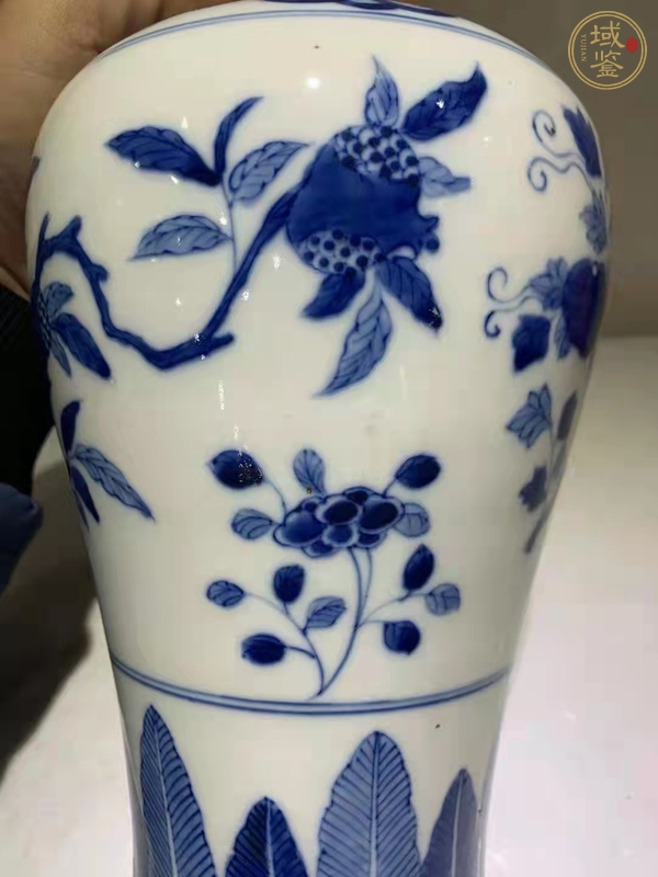 古玩陶瓷青花三多紋梅瓶真品鑒賞圖