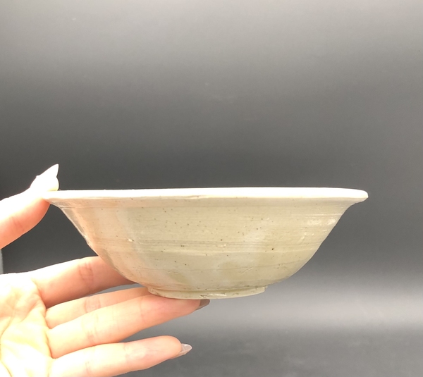 古玩陶瓷定窯斗笠碗拍賣(mài),當(dāng)前價(jià)格6999元