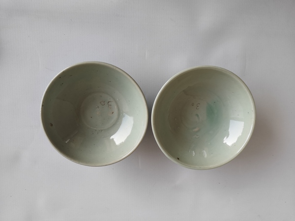 古玩陶瓷清中期福建青花淡描花卉紋碗拍賣,當(dāng)前價(jià)格350元