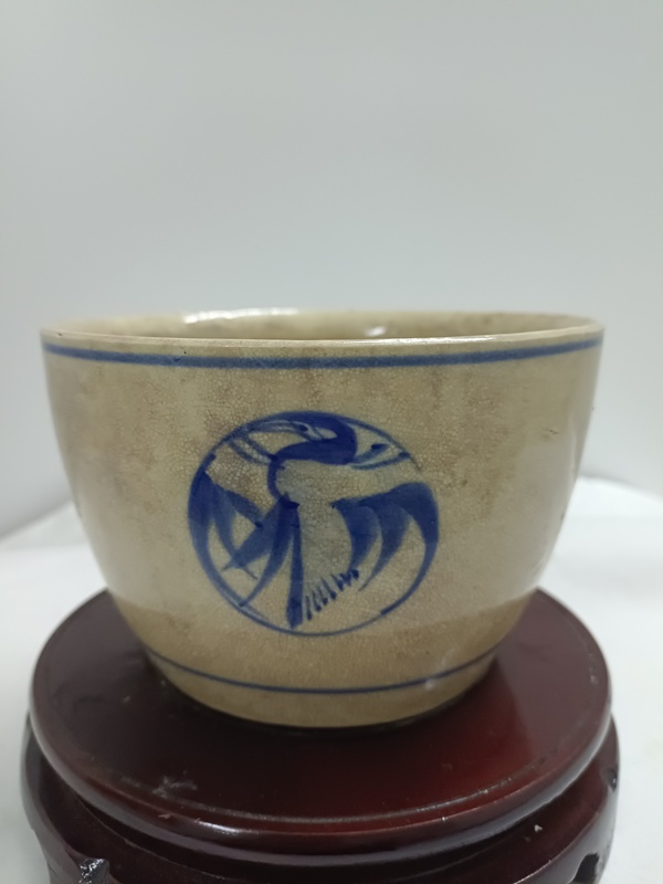 古玩陶瓷團(tuán)鶴紋青花缸拍賣(mài)，當(dāng)前價(jià)格500元