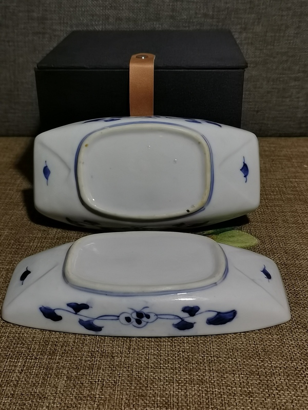 古玩陶瓷【精致茶船】民國青花鳳紋茶船一對拍賣,當前價格0元