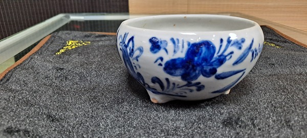 古玩陶瓷清代青花爐拍賣,當前價格2000元