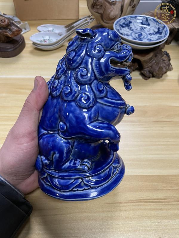 古玩陶瓷藍(lán)釉獅子真品鑒賞圖