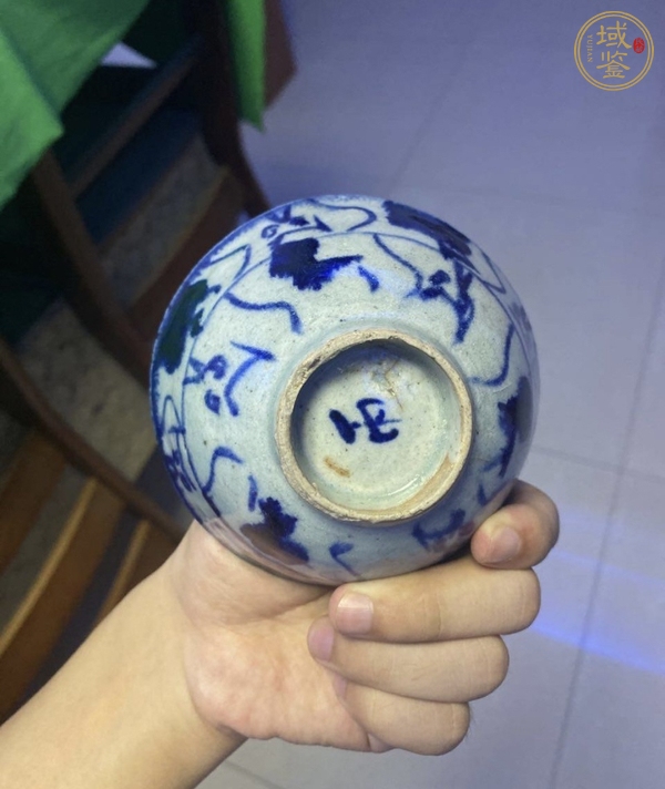 古玩陶瓷如意靈芝紋款青花碗真品鑒賞圖