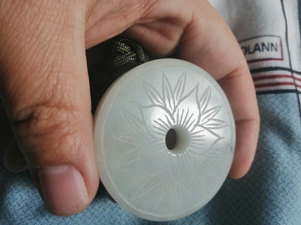 古玩玉器天然翡翠花卉紋壁拍賣,當前價格299元