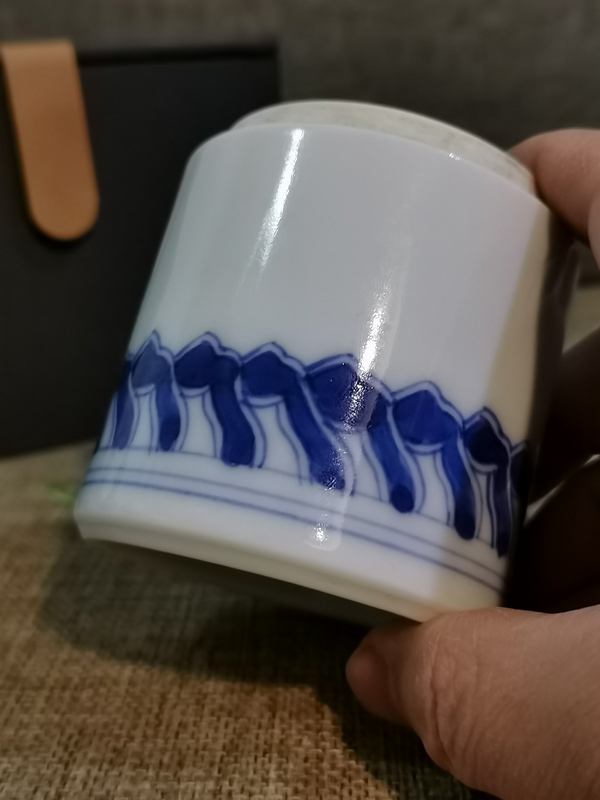 古玩陶瓷【別致茶葉罐】民國仿晚清青花個人茶葉罐拍賣,當前價格500元