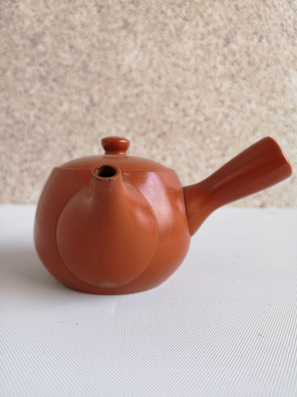 古玩陶瓷紅釉側把壺拍賣,當前價格298元