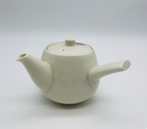 古玩陶瓷嬰戲紋側(cè)把壺拍賣,當(dāng)前價(jià)格298元