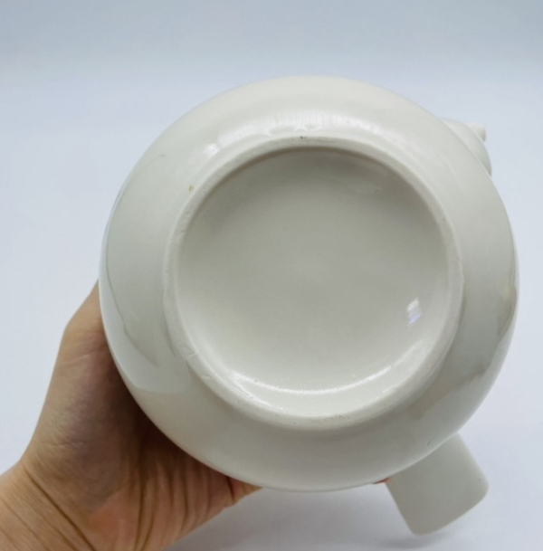 古玩陶瓷嬰戲紋側(cè)把壺拍賣,當(dāng)前價(jià)格298元