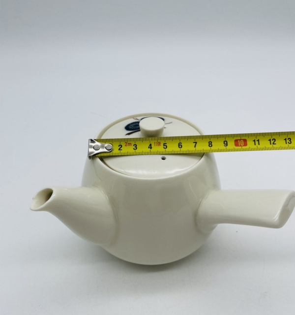 古玩陶瓷嬰戲紋側(cè)把壺拍賣,當(dāng)前價(jià)格298元