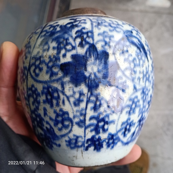 古玩陶瓷清早期花卉紋一把蓮青花罐拍賣,當前價格1888元