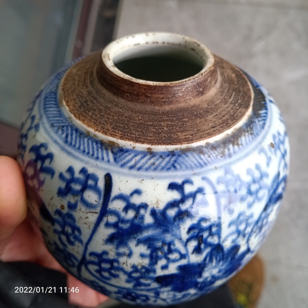 古玩陶瓷清早期花卉紋一把蓮青花罐拍賣,當前價格1888元