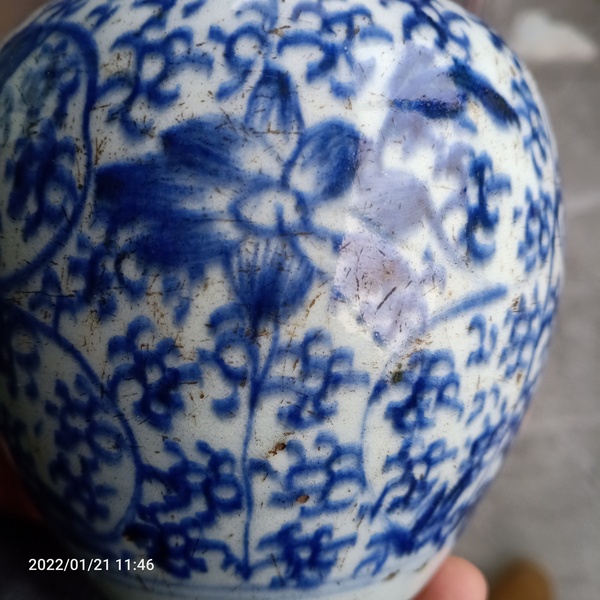 古玩陶瓷清早期花卉紋一把蓮青花罐拍賣,當前價格1888元