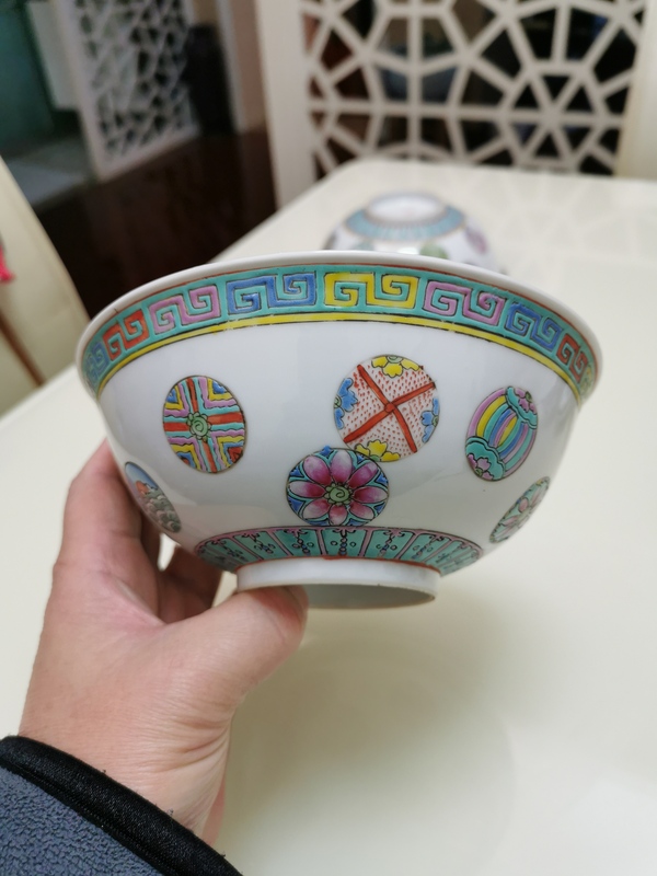 古玩陶瓷粉彩皮球花卉紋餐具十件套拍賣,當前價格18500元