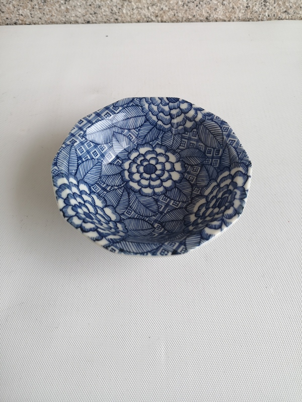 古玩陶瓷花卉紋器好折沿碗拍賣,當前價格198元
