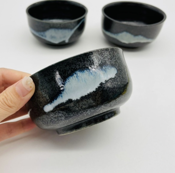 古玩陶瓷窯變釉碗拍賣(mài),當(dāng)前價(jià)格220元