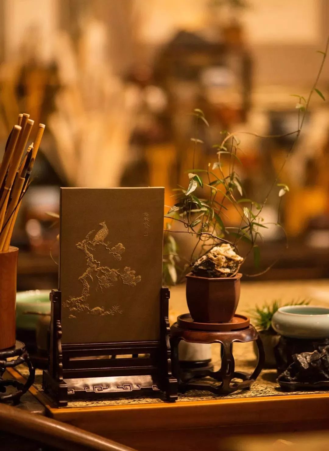 中国美術 古唐木造 粉彩美人唐子文陶板 饕餮紋双龍文透彫硯屏 書道具