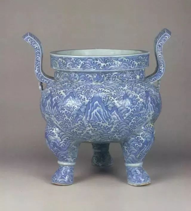 永乐瓷器明成祖朱棣,在他当政的二十二年期间,文治武功兼备,也制作