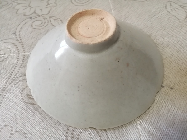 古玩陶瓷宋代·景德鎮窯青白釉刻花紋花口盞拍賣，當前價格6666元