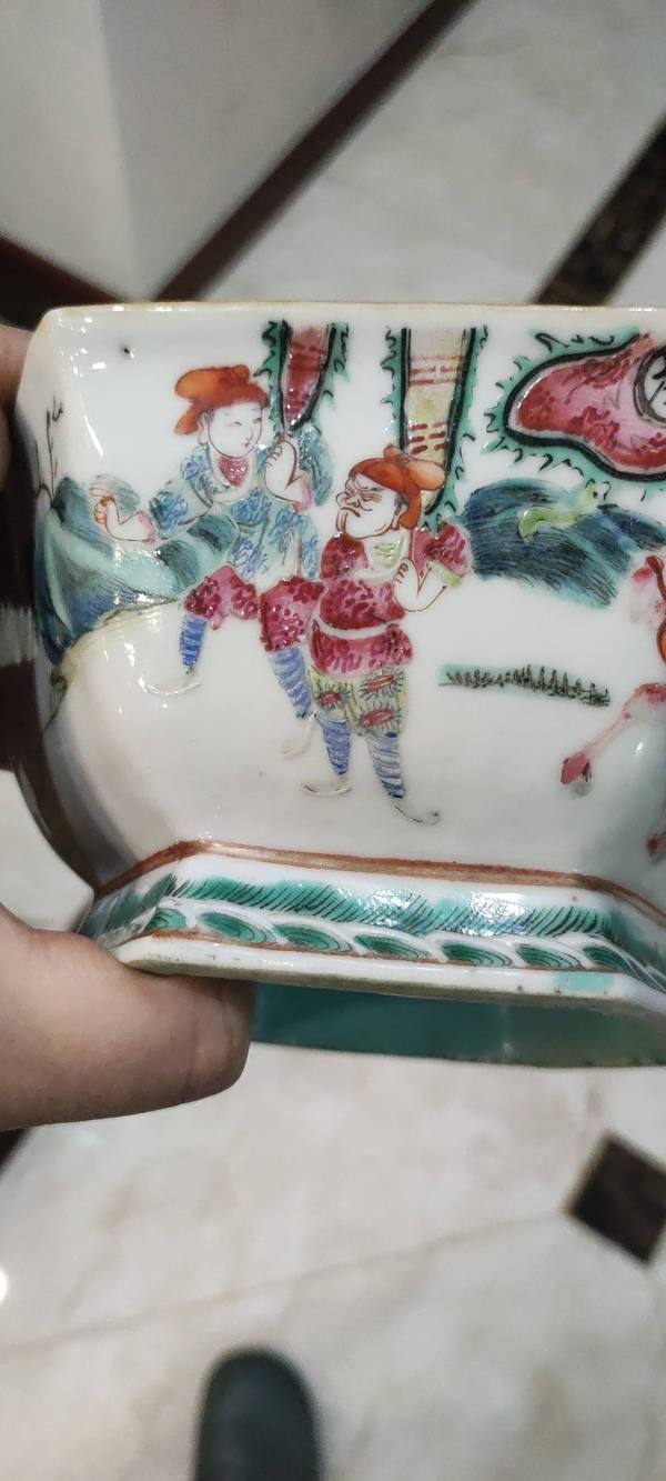 古玩陶瓷粉彩供盤拍賣,當(dāng)前價(jià)格6800元
