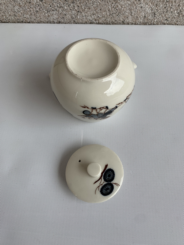 古玩陶瓷嬰戲紋側(cè)把壺拍賣,當(dāng)前價(jià)格298元