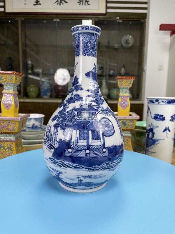 古玩陶瓷清乾隆 精品青花亭臺樓閣山水風景紋瓶拍賣,當前價格4300元