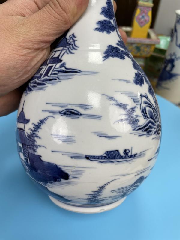 古玩陶瓷清乾隆 精品青花亭臺樓閣山水風景紋瓶拍賣,當前價格4300元