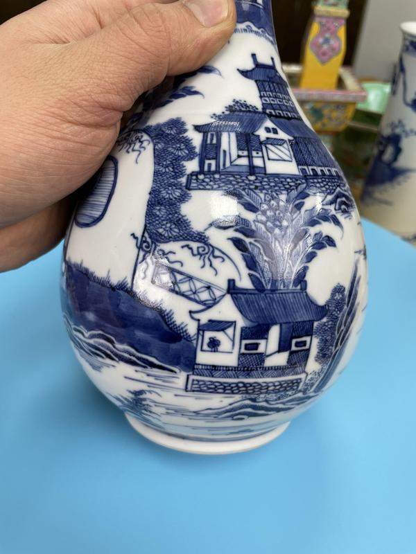 古玩陶瓷清乾隆 精品青花亭臺樓閣山水風景紋瓶拍賣,當前價格4300元