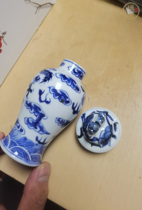 古玩陶瓷青花龍紋雞腿蓋瓶真品鑒賞圖