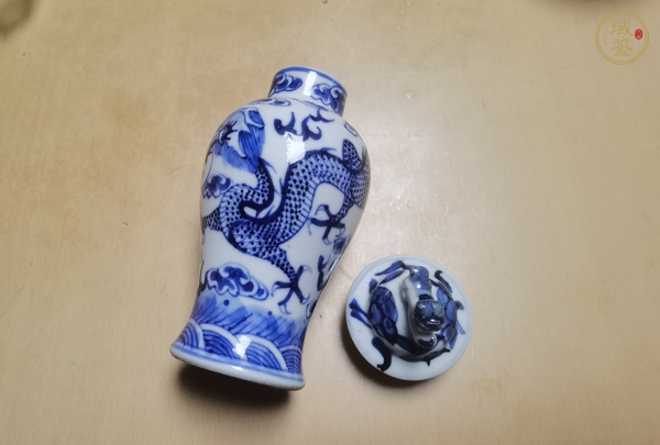 古玩陶瓷青花龍紋雞腿蓋瓶真品鑒賞圖