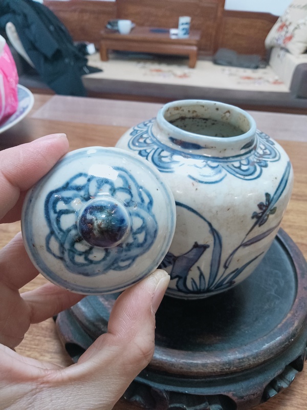 古玩陶瓷萬歷罐拍賣,當前價格4700元