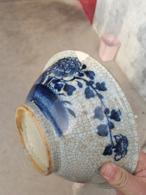 古玩陶瓷花卉紋青花牡丹哥釉碗清中期26公分大碗拍賣,當前價格3555元
