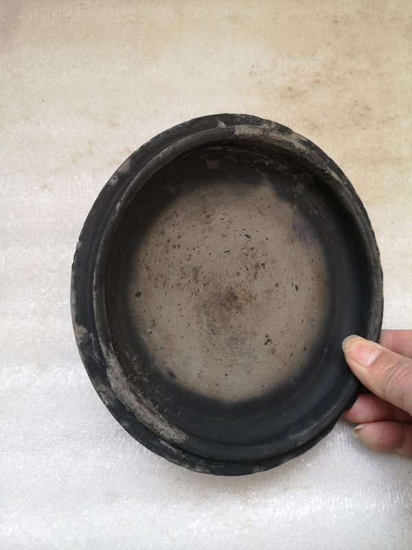 古玩陶瓷黑陶硯臺拍賣,當前價格298元