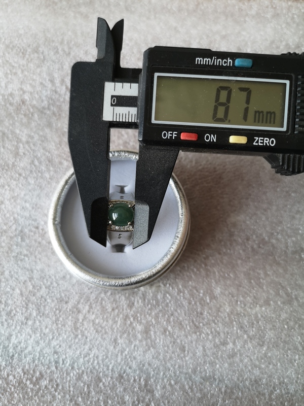 古玩玉器翡翠戒指拍賣,當前價格555元