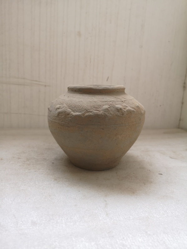古玩陶瓷灰陶印跑獸紋罐拍賣,當前價格750元