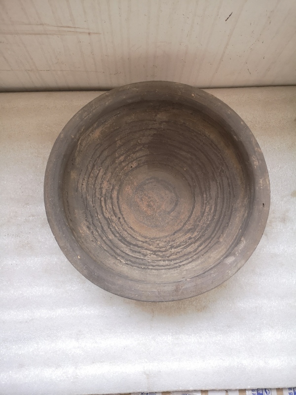 古玩陶瓷灰陶折沿盆拍賣,當前價格580元